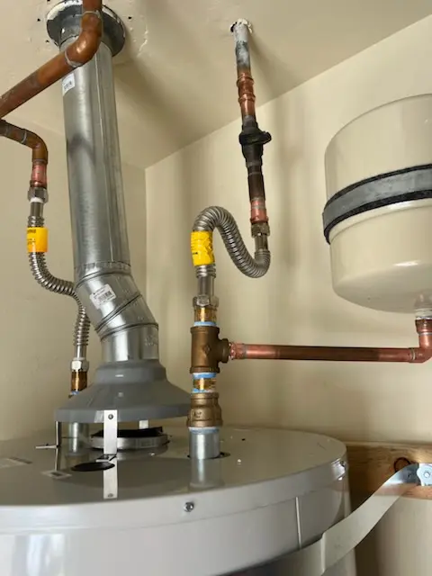 Water heater installation and plumbing repair in College Estates